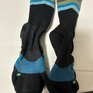 Feetures Merino 10 Max Cushion Mini Crew